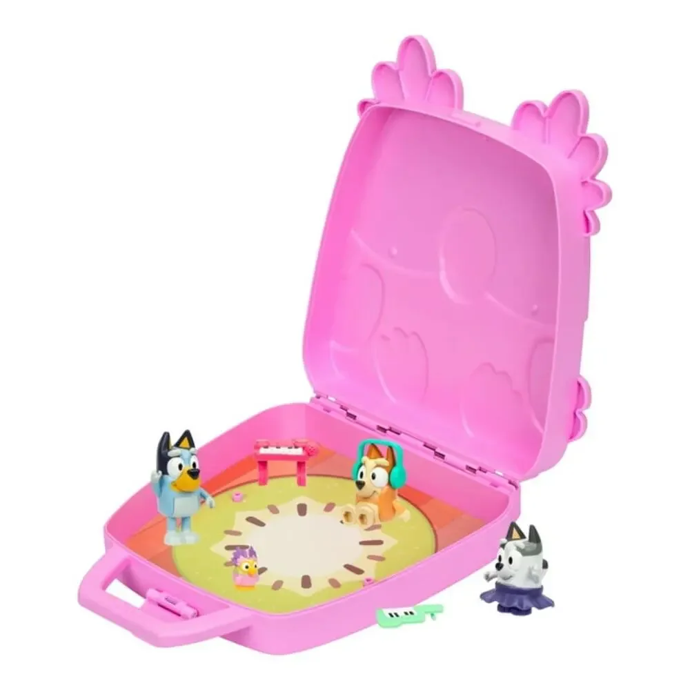 Chattermax Figure Case, Includes Bluey, Bingo, Muffin